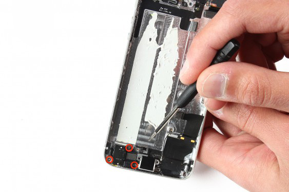 تعویض شاسی آیفون 5 اس