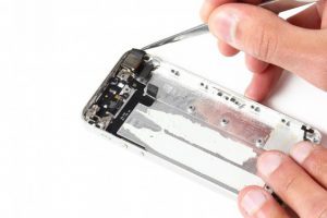 تعویض شاسی آیفون 5 اس