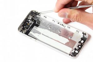 تعویض شاسی آیفون 5 اس