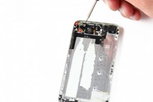 تعویض شاسی آیفون 5 اس