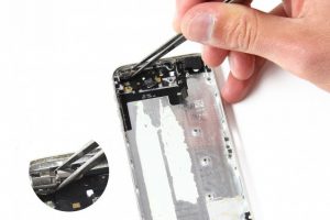 تعویض شاسی آیفون 5 اس