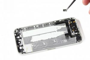 تعویض شاسی آیفون 5 اس