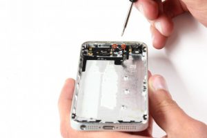تعویض شاسی آیفون 5 اس