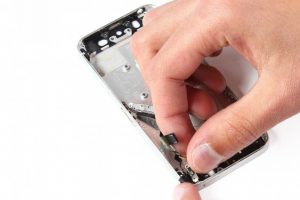 تعویض شاسی آیفون 5 اس