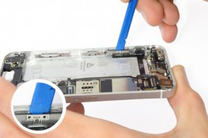 تعویض دکمه ولوم آیفون 5