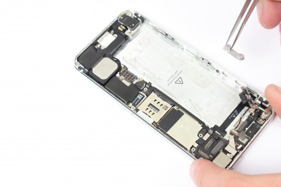 تعویض دکمه ولوم آیفون 5