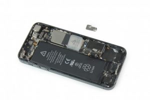 تعویض کانکتور شارژ آیفون 5