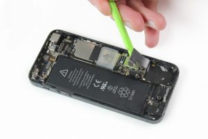 تعویض کانکتور شارژ آیفون 5