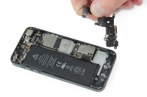 تعویض کانکتور شارژ آیفون 5