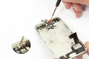 تعویض فلت کلید پاور آیفون 5