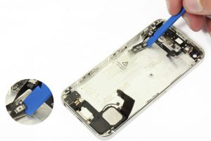 تعویض فلت کلید پاور آیفون 5