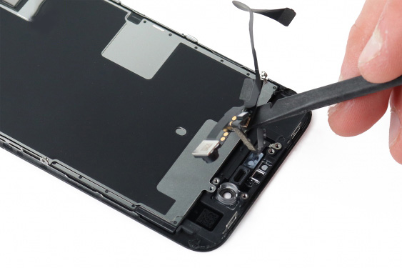 تعویض دوربین جلو آیفون اس ای 2