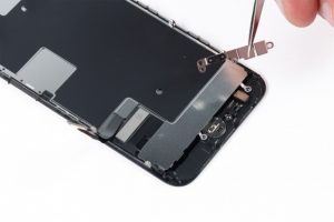 تعویض دکمه هوم آیفون اس ای 2