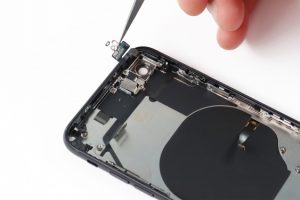 تعویض آنتن وای فای آیفون اس ای 2