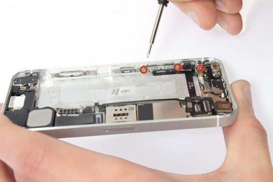 تعویض دکمه سایلنت آیفون 5