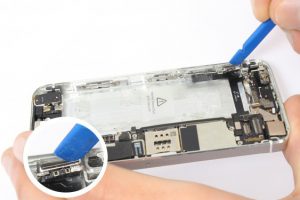 تعویض دکمه سایلنت آیفون 5