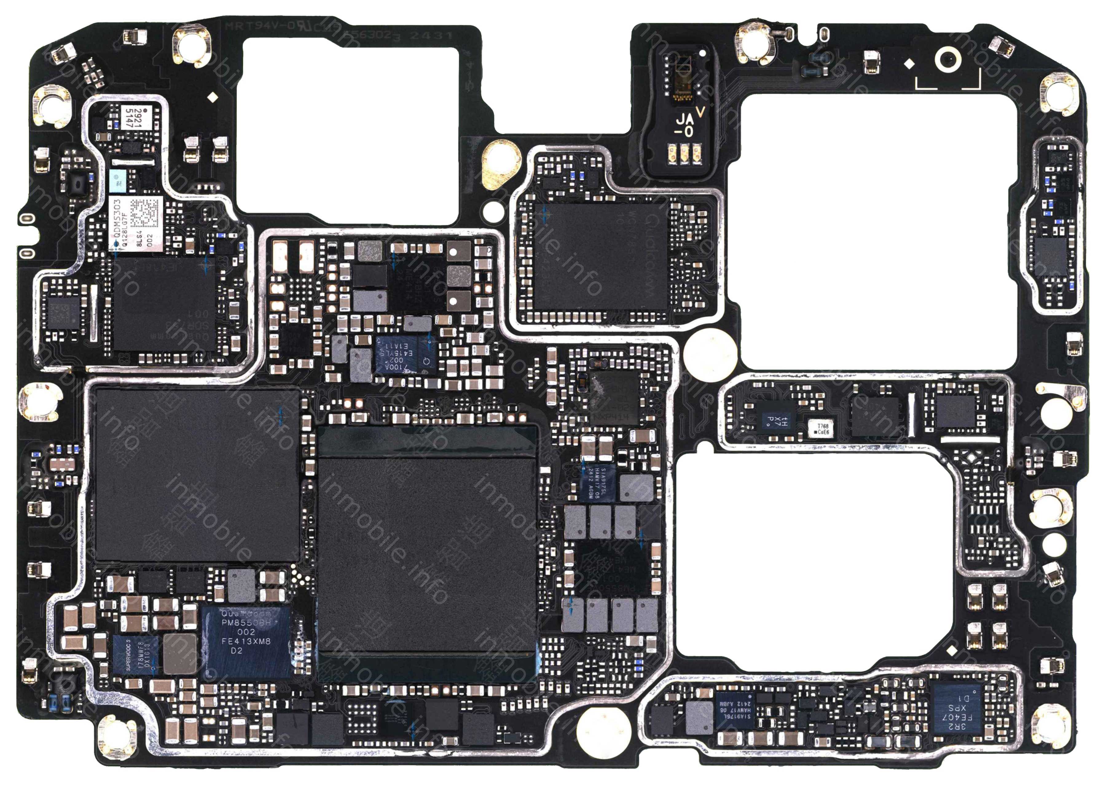 Realme GT 6 (2AB781)